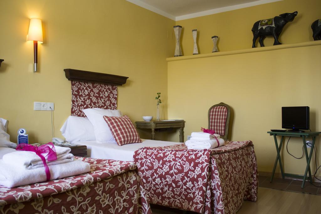 Quinta La Encarnacion Hotel Casar De Caceres Ngoại thất bức ảnh